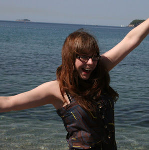 Meet your Posher, Caroline